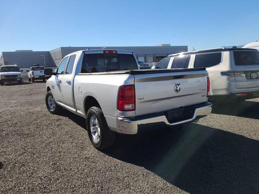 2017 RAM 1500 SLT