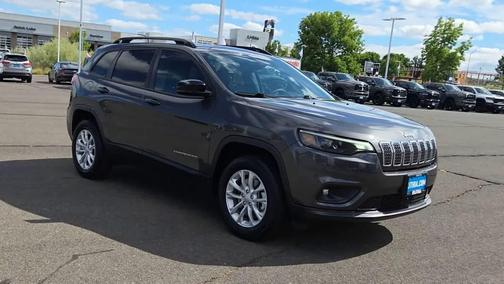 Granite Crystal Metallic Clearcoat 2022 Jeep Cherokee Latitude Lux