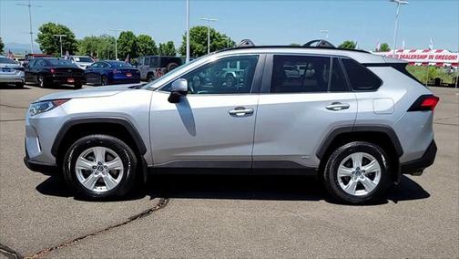 2020 Toyota RAV4 Hybrid XLE