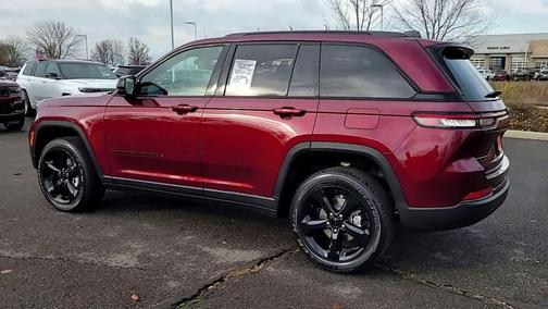 Velvet Red Pearlcoat 2025 Jeep Grand Cherokee Altitude
