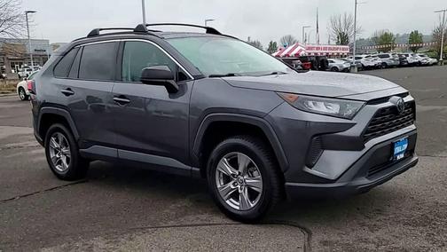 2022 Toyota RAV4 Hybrid LE