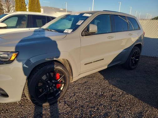 2020 Jeep Grand Cherokee SRT