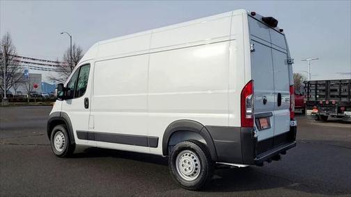 2025 RAM ProMaster 1500 Base