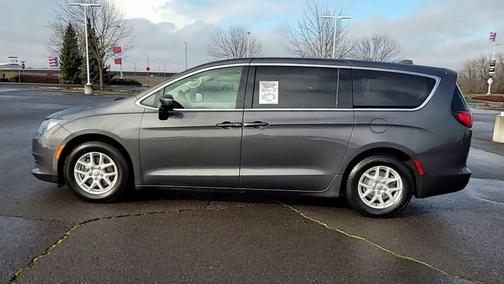 2017 Chrysler Pacifica LX