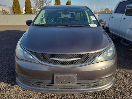 2017 Chrysler Pacifica LX