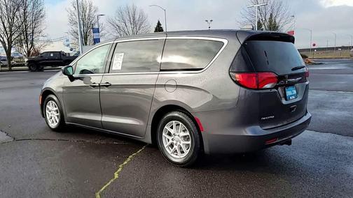 2017 Chrysler Pacifica LX