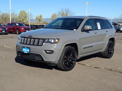 2020 Jeep Grand Cherokee Altitude