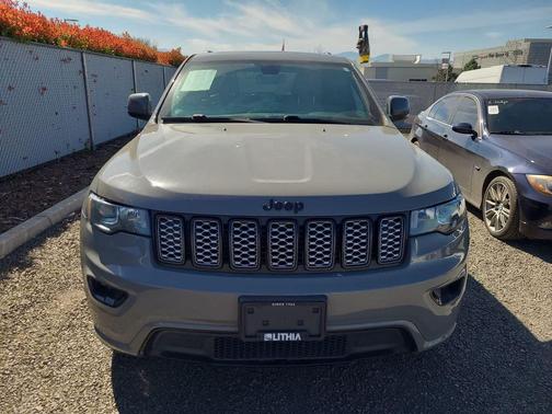 2020 Jeep Grand Cherokee Altitude