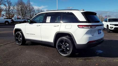 2025 Jeep Grand Cherokee Altitude