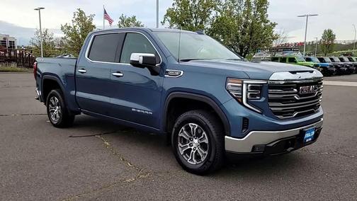 2024 GMC Sierra 1500 SLT