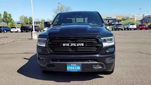 Diamond Black Crystal Pearlcoat 2023 RAM 1500 Laramie