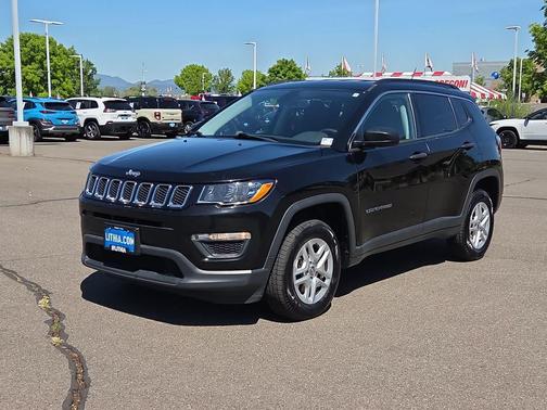 Diamond Black Crystal Pearlcoat 2019 Jeep Compass Sport