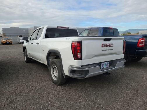 2024 GMC Sierra 1500 Pro