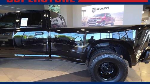 Diamond Black Crystal Pearlcoat 2026 RAM 3500 Laramie