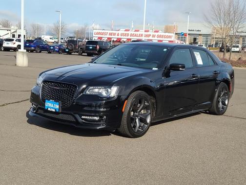2022 Chrysler 300 S