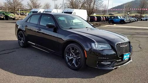 2022 Chrysler 300 S