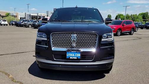 Infinite Black Metallic Clearcoat 2024 Lincoln Navigator Premiere