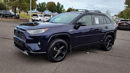 2020 Toyota RAV4 Hybrid SE