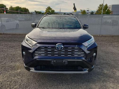 2020 Toyota RAV4 Hybrid SE
