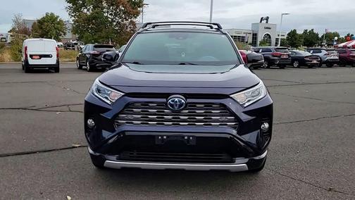 2020 Toyota RAV4 Hybrid SE