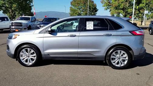 2023 Ford Edge Titanium