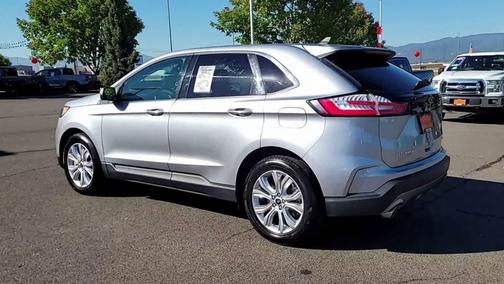 2023 Ford Edge Titanium