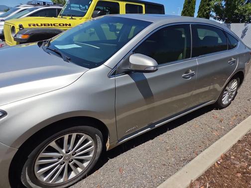 Champagne Mica 2013 Toyota Avalon Hybrid XLE Touring