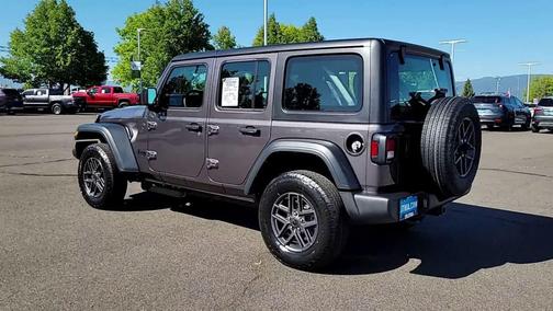 Granite Crystal Metallic Clearcoat 2026 Jeep Wrangler Sport