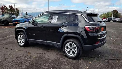 2025 Jeep Compass Latitude