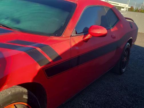 2012 Dodge Challenger SXT