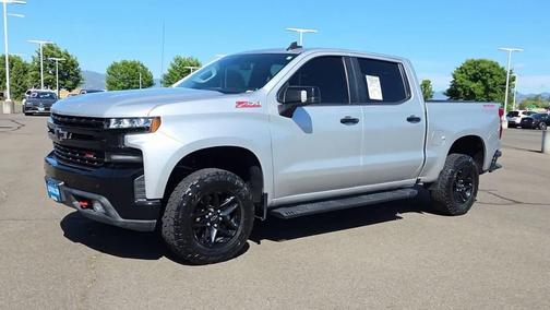Silver Ice Metallic 2020 Chevrolet Silverado 1500 LT Trail Boss
