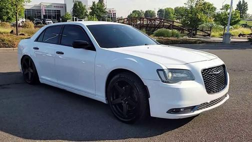 2018 Chrysler 300 S
