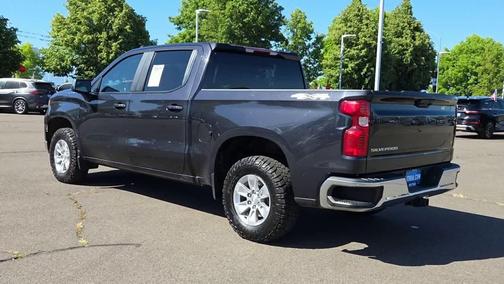 Dark Ash Metallic 2022 Chevrolet Silverado 1500 LT