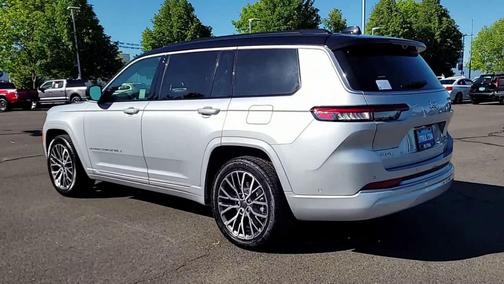 Silver Zynith 2026 Jeep Grand Cherokee L Summit