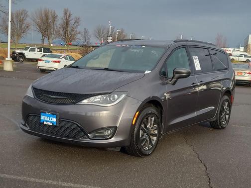 2020 Chrysler Pacifica L