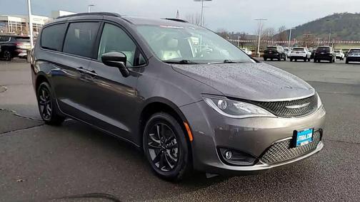 2020 Chrysler Pacifica L