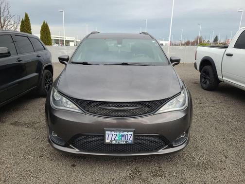 2020 Chrysler Pacifica L