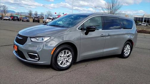 2025 Chrysler Pacifica L