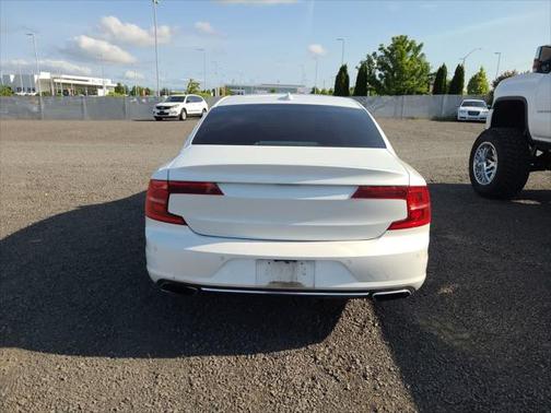 2020 Volvo S90 R-Design