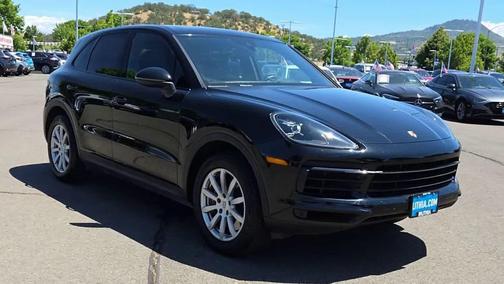 Black 2021 Porsche Cayenne Cayenne
