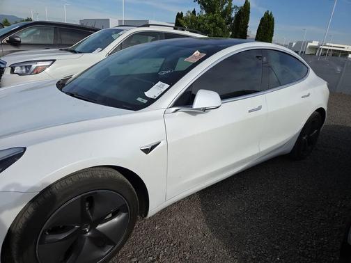 WHT/White 2018 Tesla Model 3 Long Range