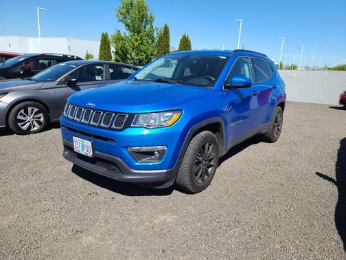 Laser Blue Pearlcoat 2018 Jeep Compass Latitude