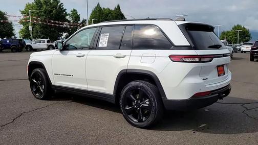 2023 Jeep Grand Cherokee Altitude
