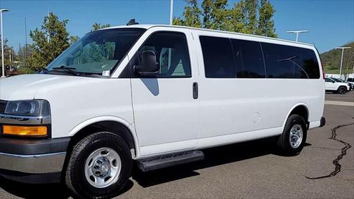 2022 Chevrolet Express 3500 LT
