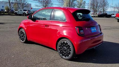 2024 FIAT 500e INSPI(RED)
