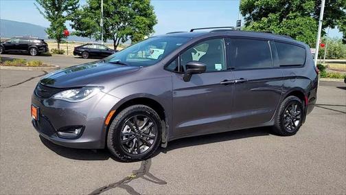 2020 Chrysler Pacifica L