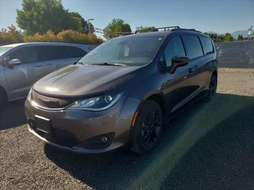 2020 Chrysler Pacifica L
