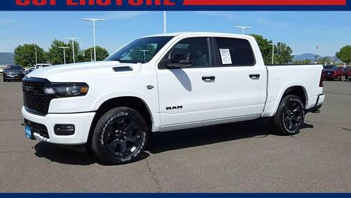 Bright White Clearcoat 2026 RAM 1500 Big Horn/Lone Star