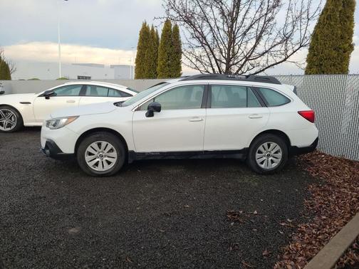 2019 Subaru Outback 2.5i