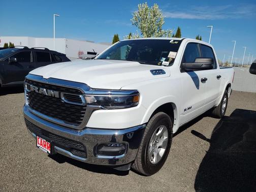 Bright White Clearcoat 2025 RAM 1500 Big Horn/Lone Star